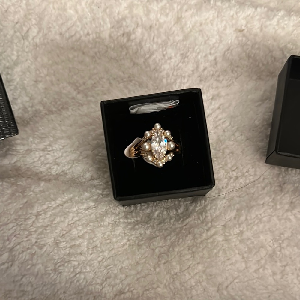 Elegant Silver and Gold Women's Ring NWT size 8